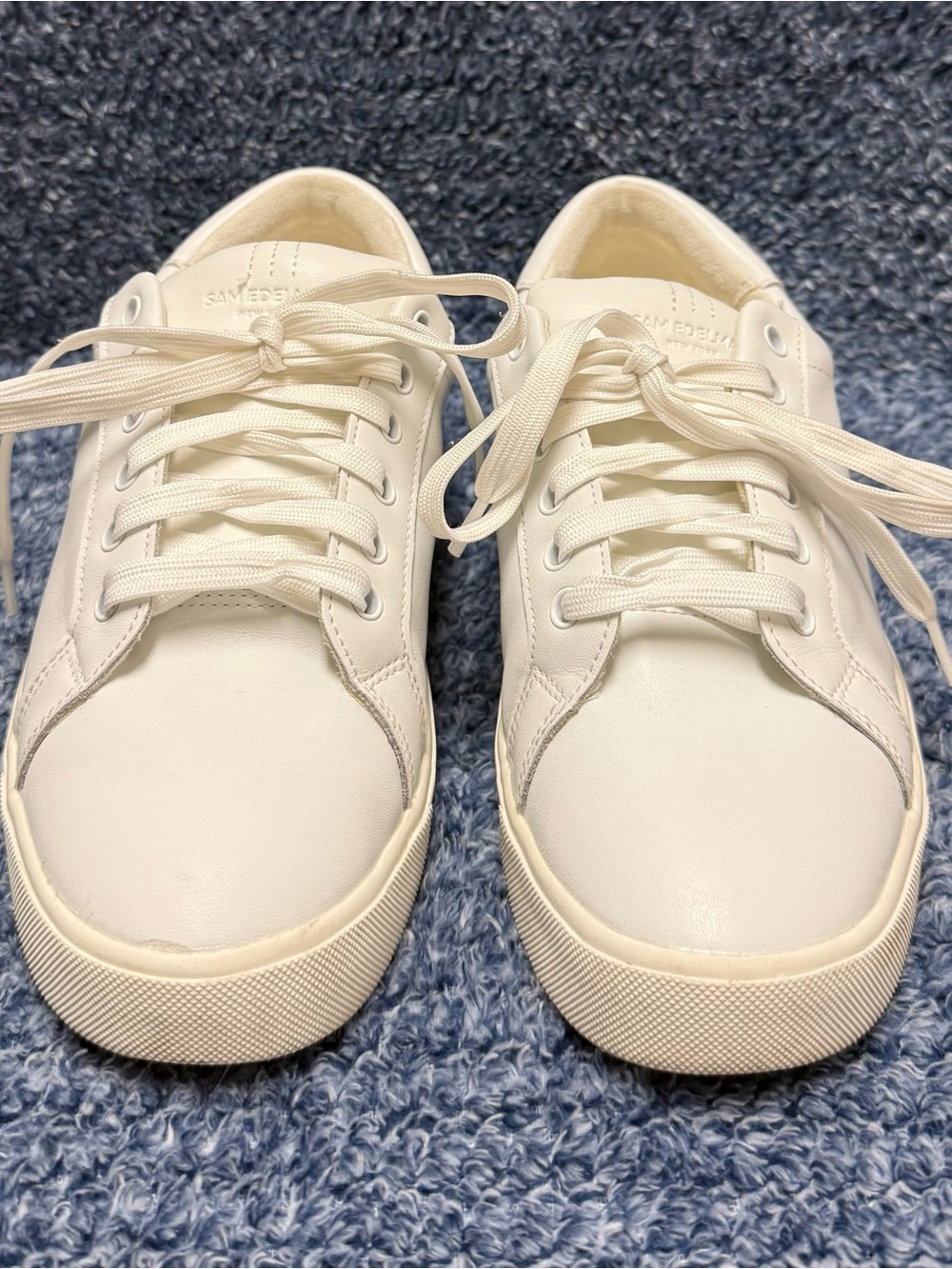 Sam Edelman | Ethyl low top sneakers | Size = 8 - Picture 2 of 9